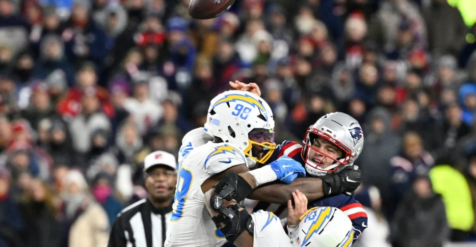 Bengals free agency: Top defensive ends for Cincinnati