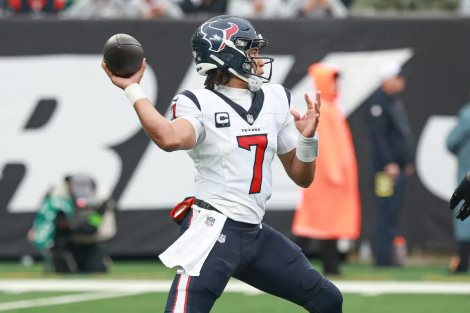 Extension Talks Paused Between Texans, QB C.J. Stroud