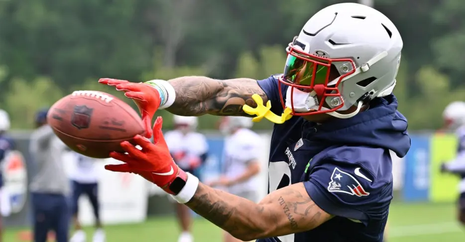 Patriots links 6/01/26: Let’s make a deal – All eyes on Gonzalez, Brown