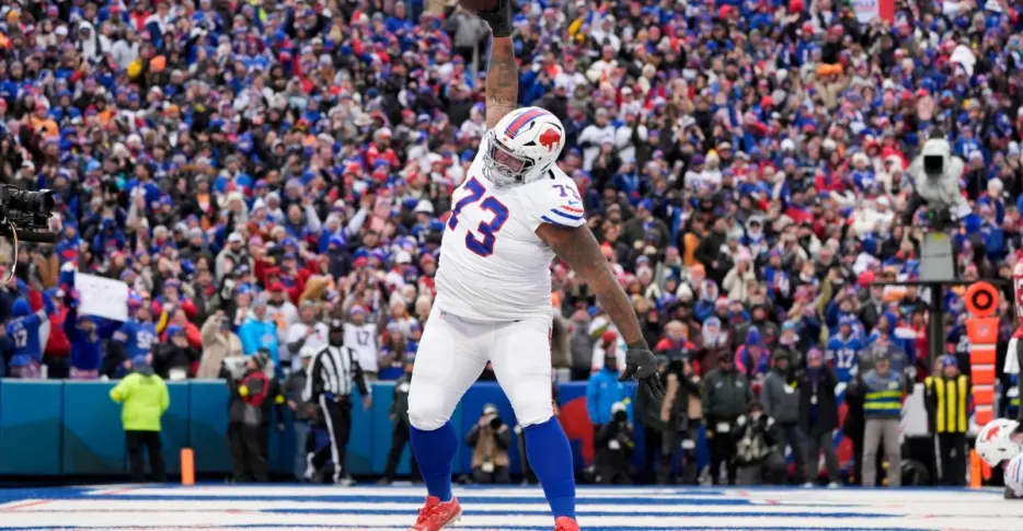 Dion Dawkins earns honorable mention in ESPN’s Top 10 offensive tackle rankings