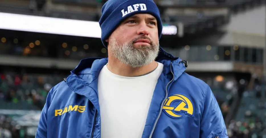 Andrew Whitworth shares thoughts on Myles Garrett, Aaron Donald