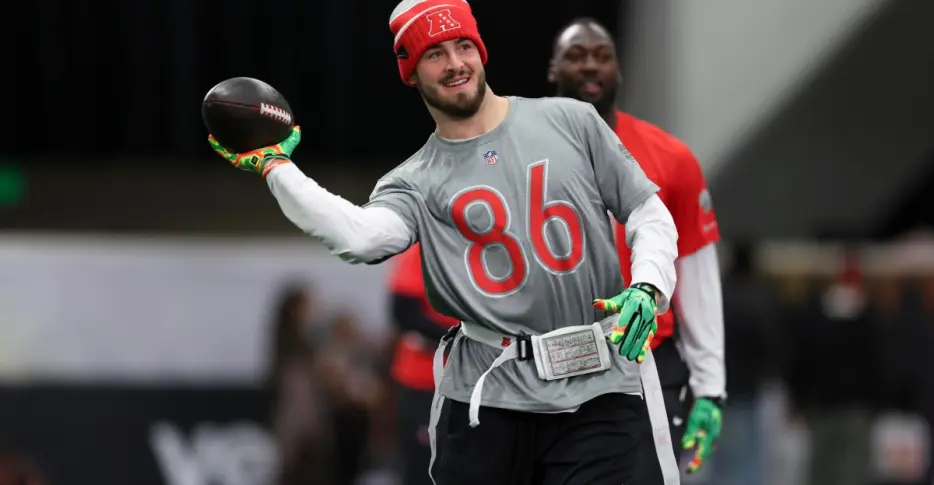 Dalton Kincaid is a TE2 according to ESPN fantasy experts