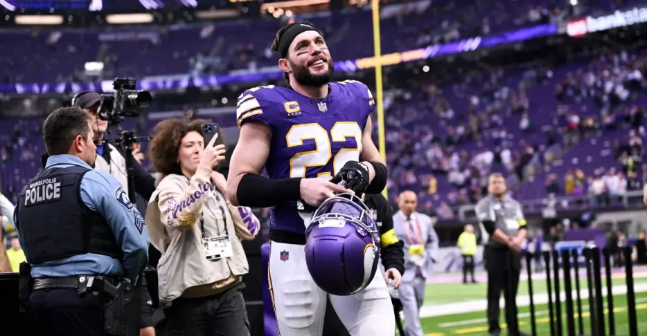Vikings Reacts Survey: Will the Hitman Return?