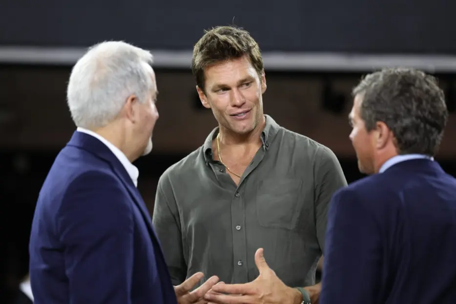 AFC Notes: Tom Brady, Quentin Johnston, Broncos, Chargers, Raiders
