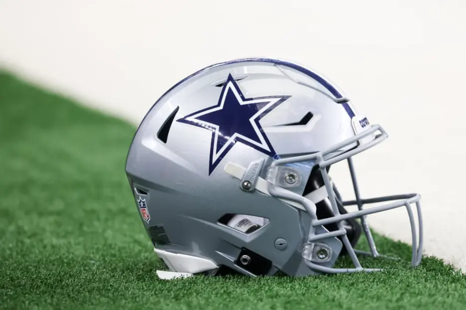 Dallas Cowboys Linked to ‘Unhappy’ Pro Bowl Pass Rusher