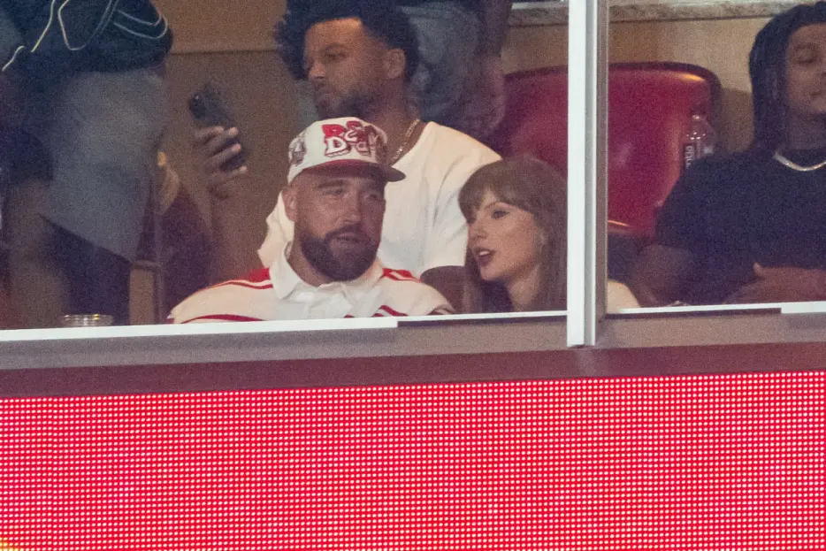 Chiefs’ Andy Reid on Travis Kelce, Taylor Swift Wedding Distractions