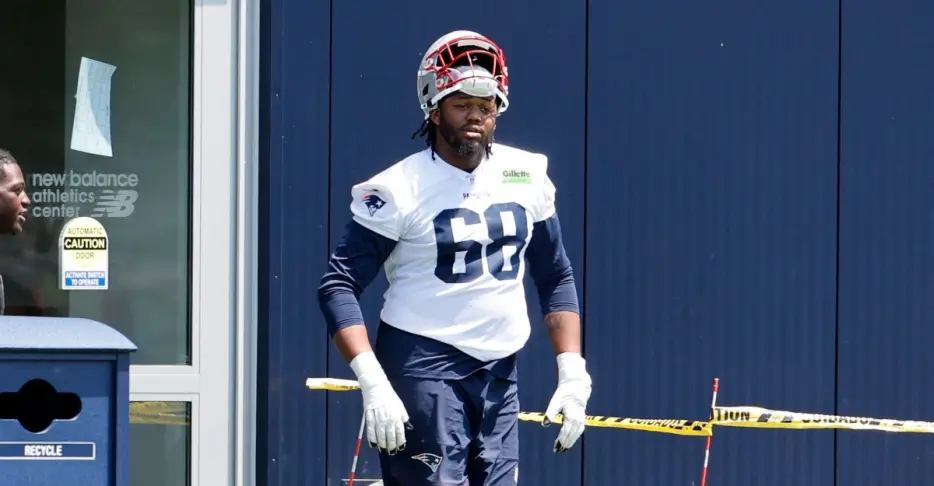 Patriots 2026 scouting report for OT Dametrious Crownover