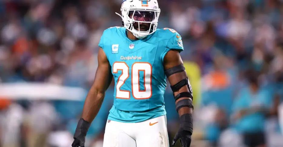 Jordyn Brooks named as Dolphins player likely to receive extension soon