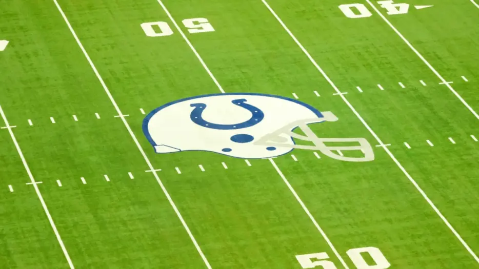 Indianapolis Colts Insider Urges All-Pro to Execute Contract Holdout