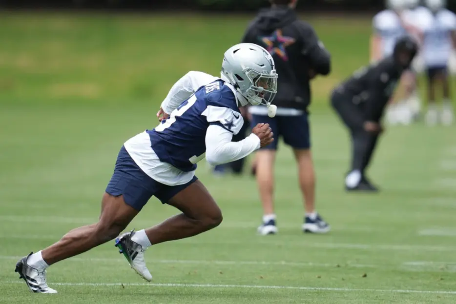 Dallas Cowboys Rookie Quickly Winning Over Coaches and Veterans