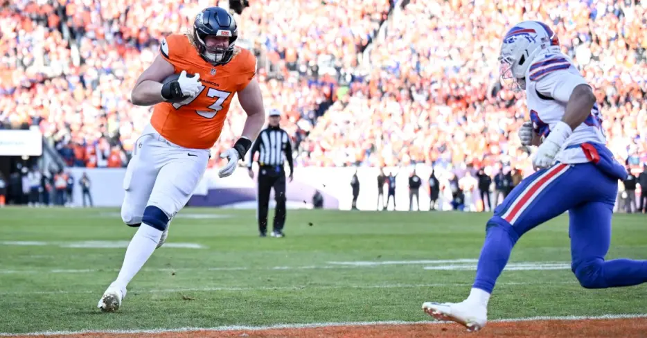 Denver Broncos roster review: Offensive tackle Frank Crum