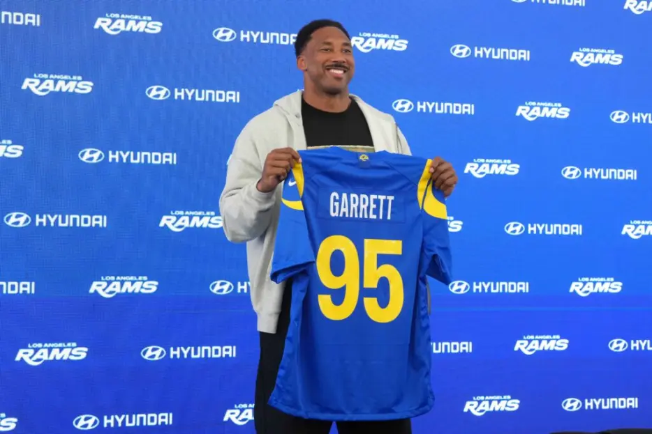 Rams Rework Myles Garrett’s Contract