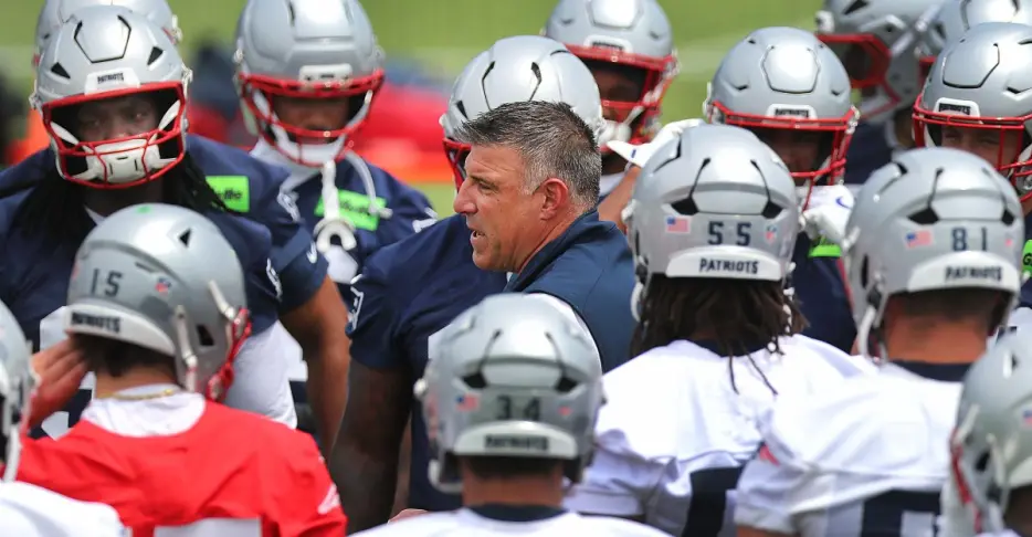 Sunday Patriots Notes: ‘Identity soldiers’ setting tone at OTAs