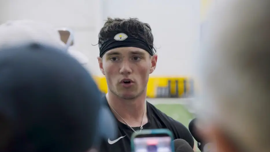 Vince Williams Explains Why Right Now Is The Hardest Time For Rookies