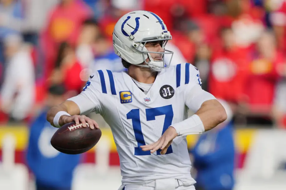 QB Daniel Jones Likely To Participate In Start Of Colts’ Training Camp