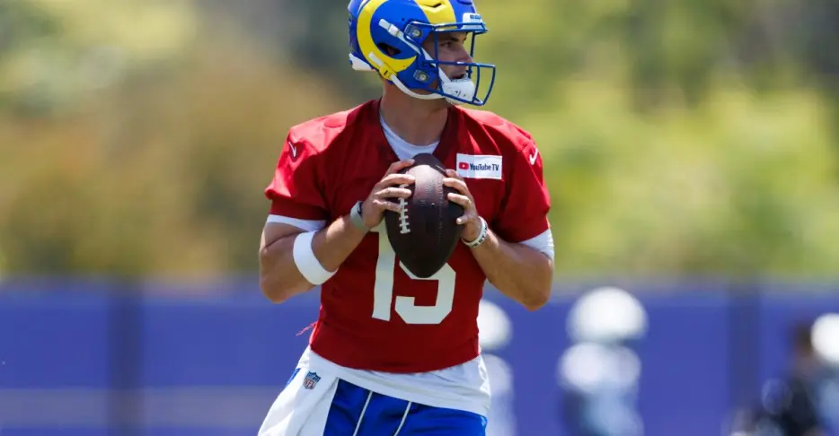 The Rams aren’t alone waiting to sign their quarterback draft pick