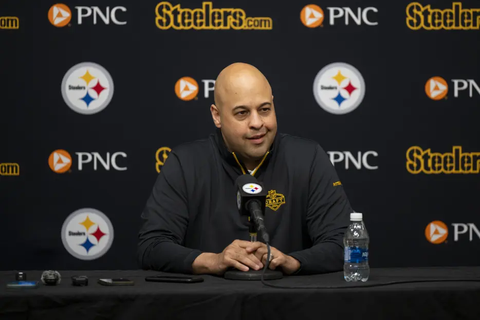 Browns Add Steelers Clause to Myles Garrett Trade