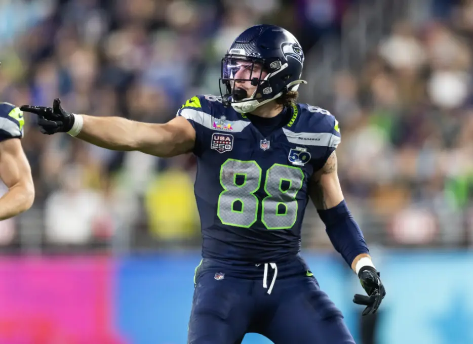 Seahawks TE AJ Barner ‘Feeling Good’ After Surgeries