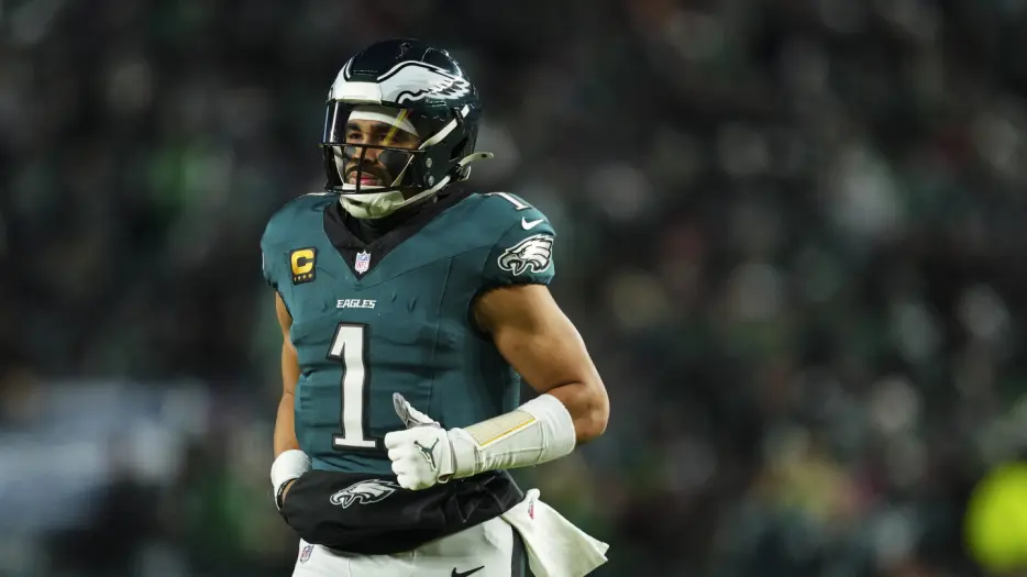 Sean Mannion: Jalen Hurts can do anything we ask of him