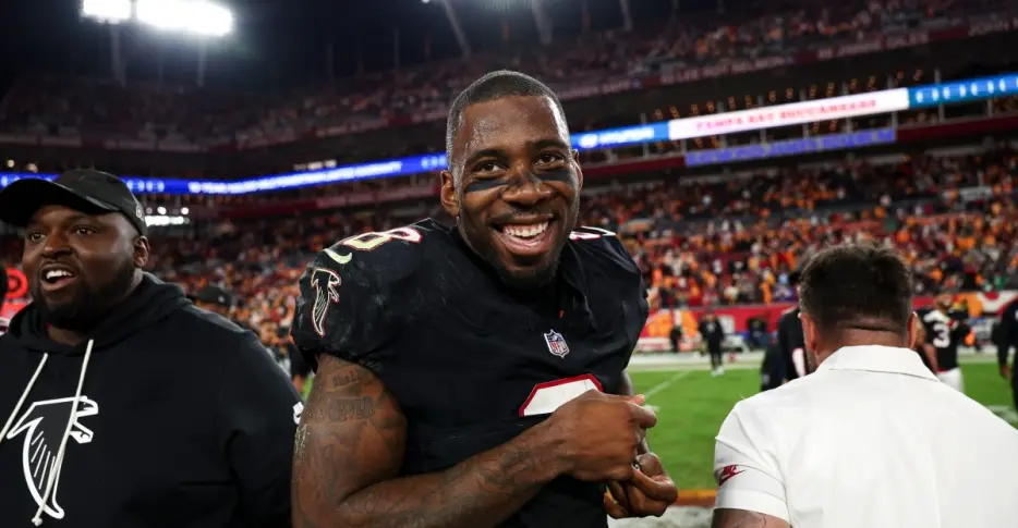 Falcons sign Kyle Pitts to new 3-year deal