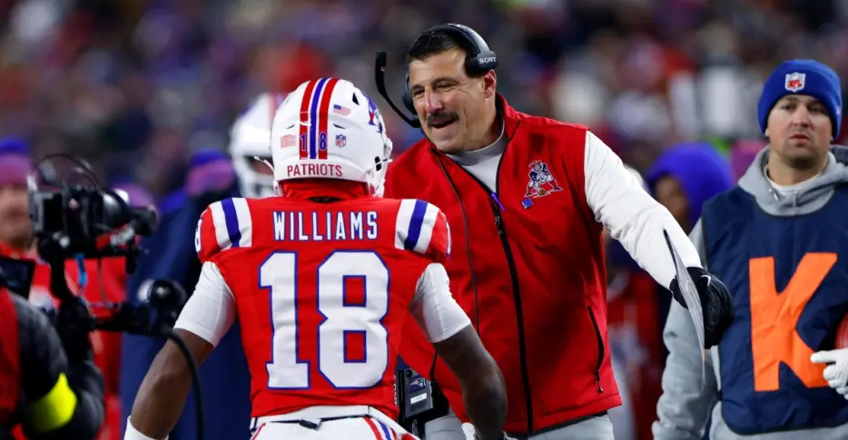 Mike Vrabel praises Patriots receivers amid A.J. Brown trade rumors