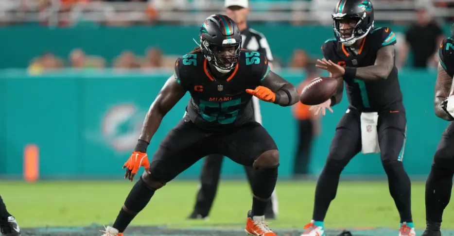 Dolphins 90 in 90: Aaron Brewer dominates middle of line