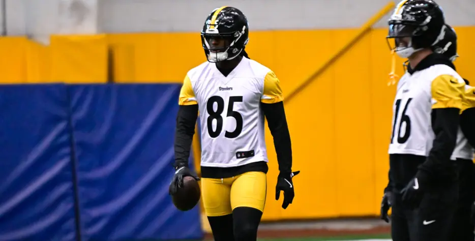 Jaheim Bell Looks to Flash Ability Within Steelers Tight End Room