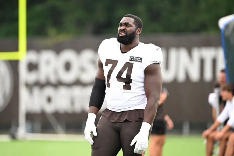 Ravens Signing OL Hakeem Adeniji