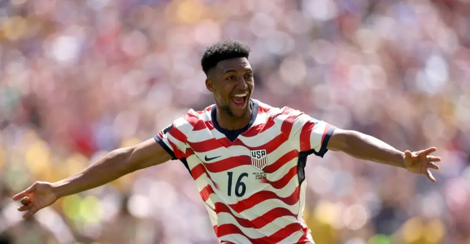 Alex Freeman, son of Antonio Freeman, scores for US in World Cup