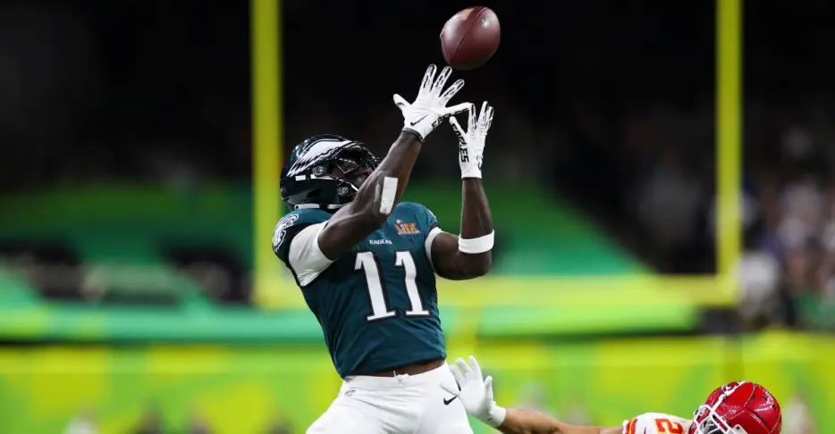 How A.J. Brown trade changes Patriots wide receiver group