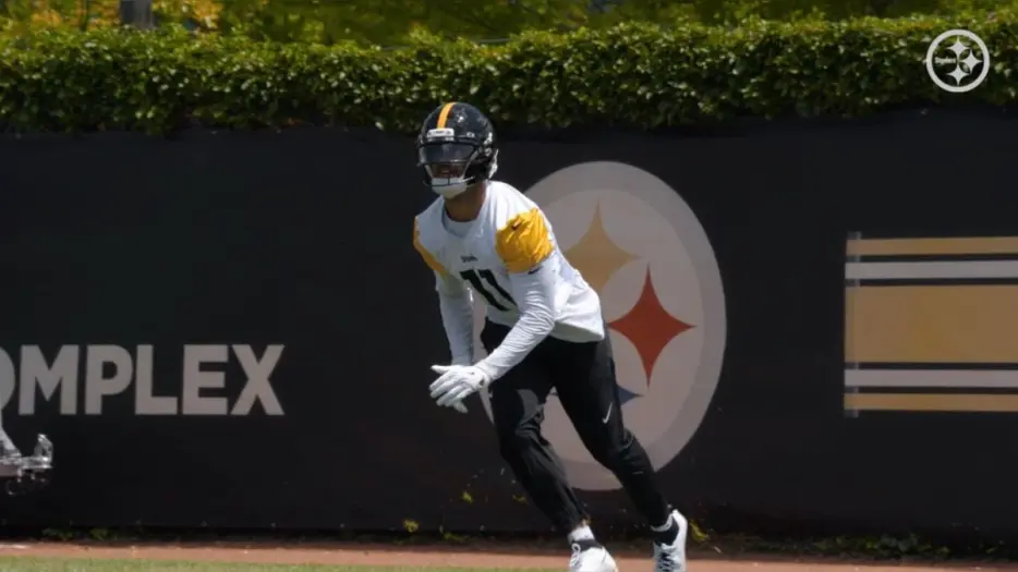 Analyst Struggles To Make Sense Of Steelers’ Receiver Depth Chart: ‘Little Bit Weird’