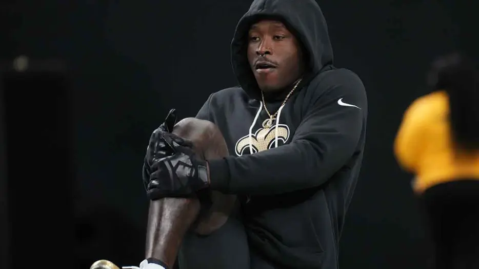 Alvin Kamara shocks Saints with OTAs arrival amid contract drama