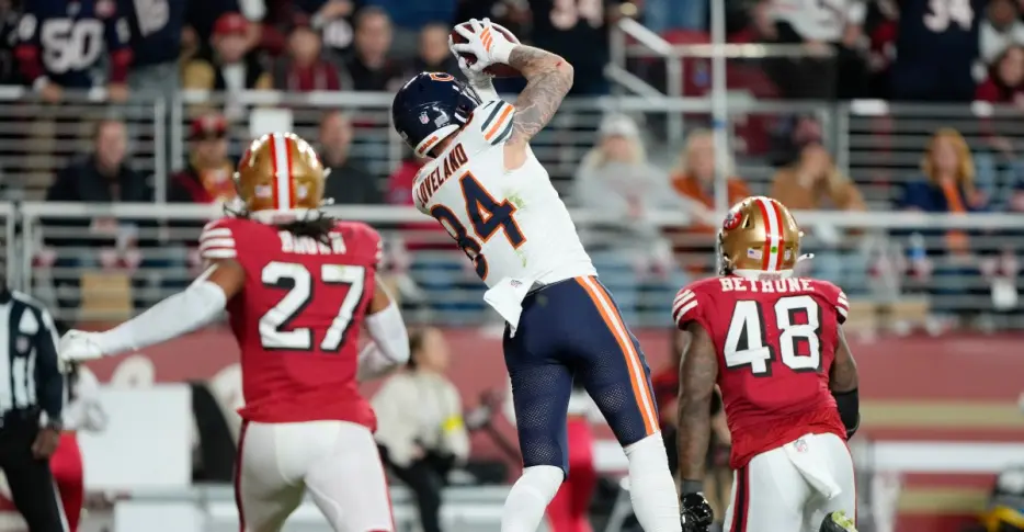 Bears’ Colston Loveland is one of the most versatile players in the NFL