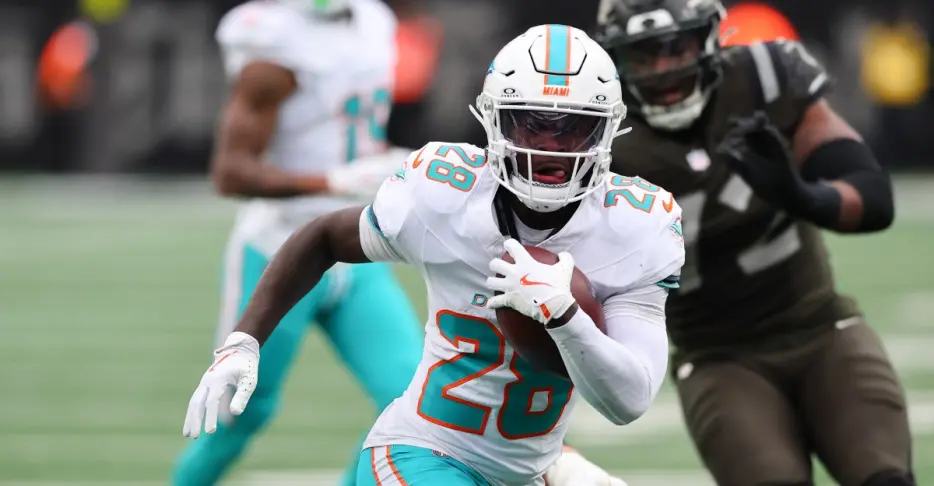 Could De’Von Achane join elite company – The Splash Zone 6/1/26