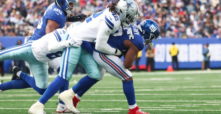 Why the Cowboys should  pursue a reunion with this vet
