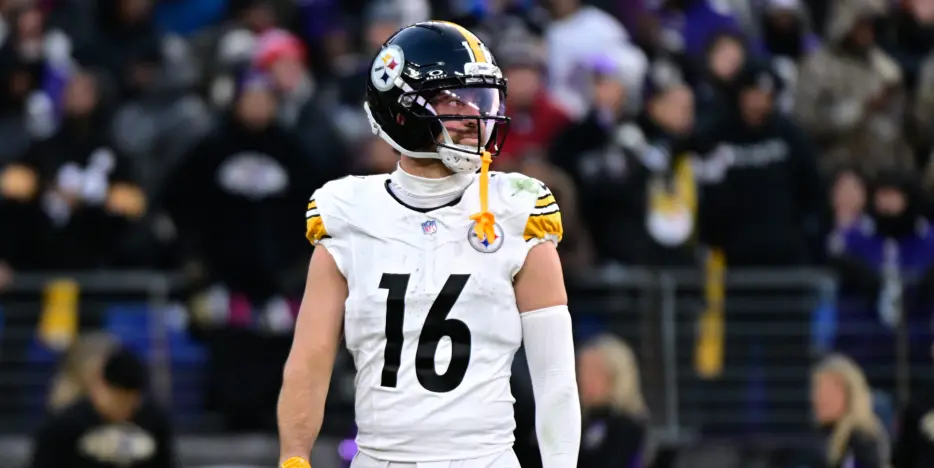 Former Steelers WR Nominated for Humanitarian Award