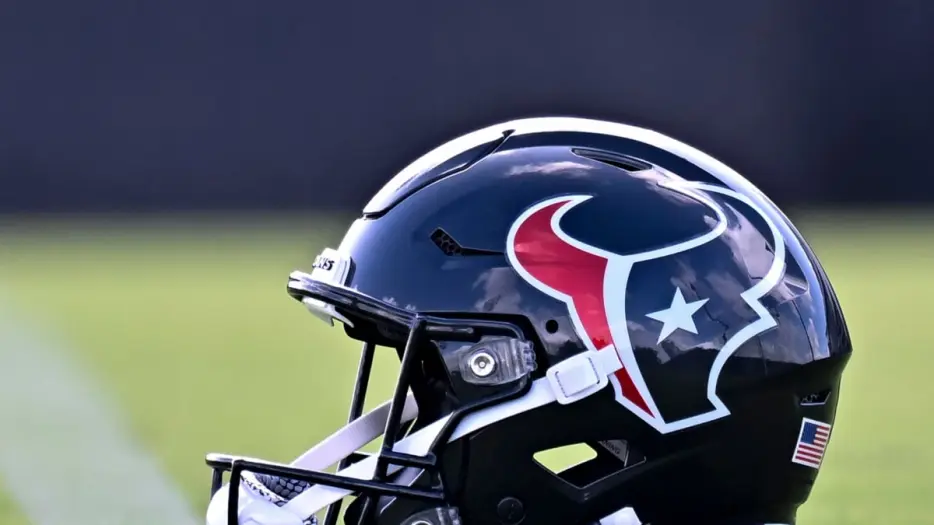 Former Houston Texans 29-Year-Old Pro Bowler’s Career May Be Over