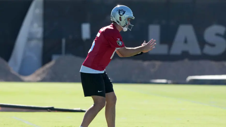 Raiders All-Pro issues ‘Superman’ advice to Fernando Mendoza