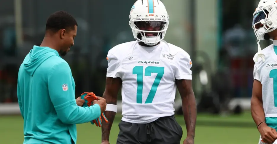 What to make of the Jalen Reagor signing – The Splash Zone 6/4/26