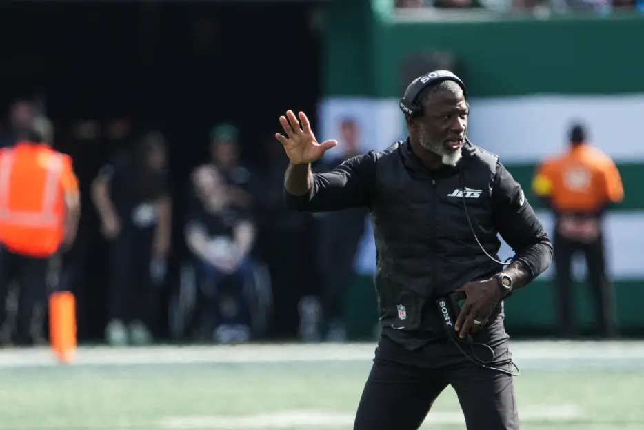 AFC Notes: Aaron Glenn, D.J. Moore, Bills, Dolphins, Jets