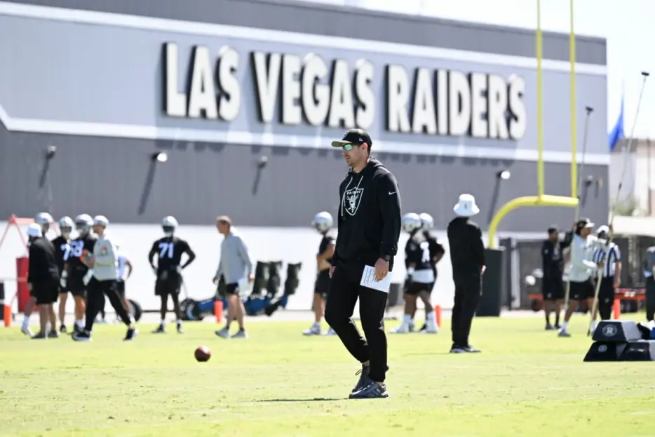 Las Vegas Raiders Connected to Trade for 24-Year-Old Receiver