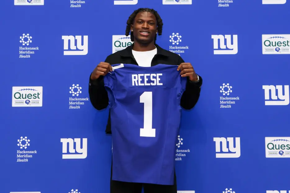 NFC Notes: A.J. Brown, Arvell Reese, Commanders, Eagles, Giants