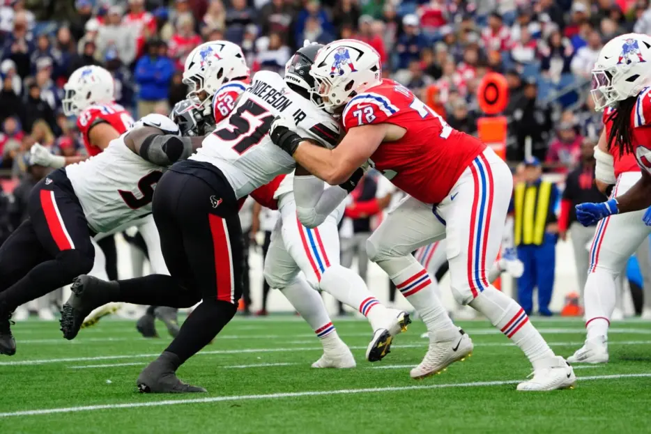 49ers Waive OT Zachary Thomas
