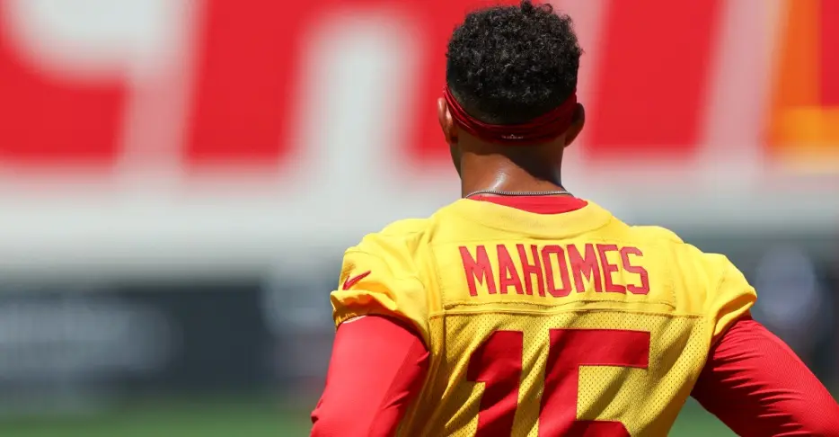 In June ‘Reacts’ poll, not all Chiefs fans see Mahomes playing Week 1