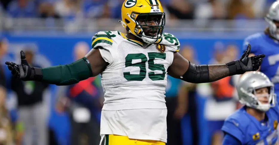 Packers sign DT Devonte Wyatt to extension