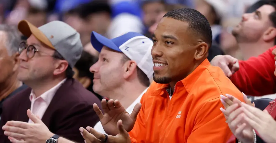 Discussion: Which Detroit Lions player would you like to grab dinner with?