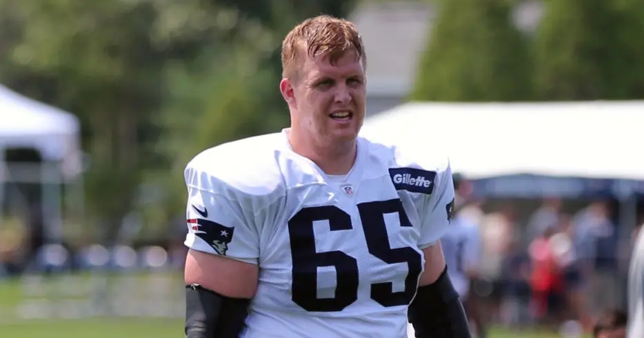 Former Patriots offensive lineman Jordan Devey dead at 38