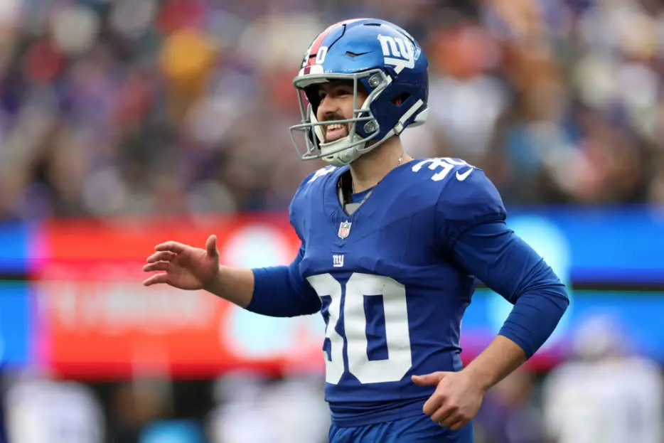Dominic Zvada Leading Giants’ Kicking Battle