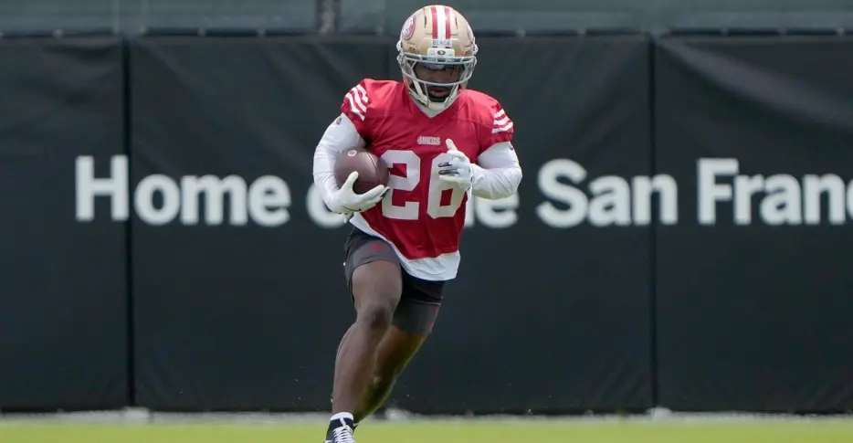 Kyle Shanahan believes 49ers rookie RB can become asset in the passing game