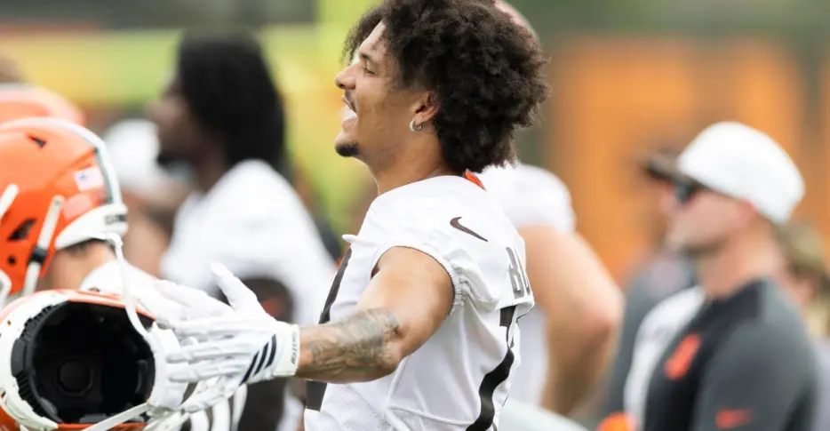 Browns: Who will still be on offense when the dome opens?